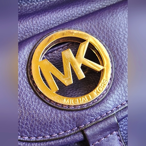 Michael Kors purse - Picture 10 of 10